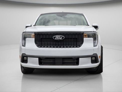 New 2025 Ford Maverick Lobo image 2