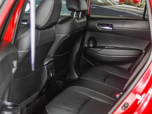 Used 2024 Toyota Corolla Cross XLE image 18