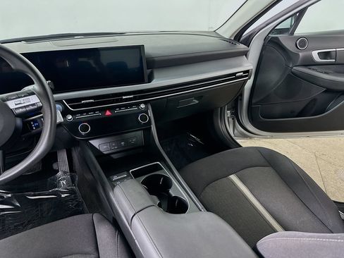 Used 2025 Hyundai Sonata SEL FWD image 19