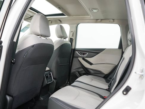 Used 2024 Subaru Forester Premium AWD/4WD image 17