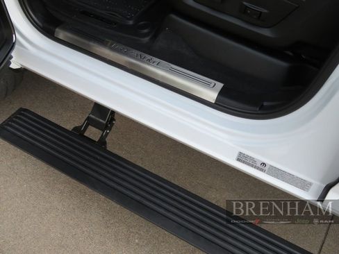 Used 2026 RAM 2500 Limited AWD/4WD image 11