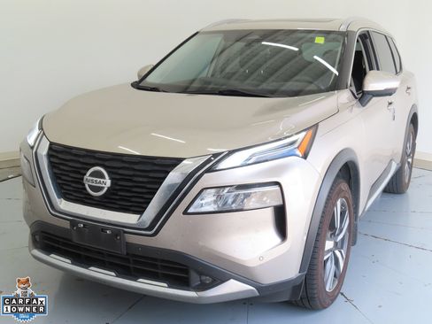 Used 2021 Nissan Rogue Platinum FWD image 8