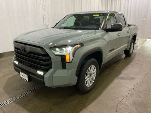 New 2026 Toyota Tundra SR5 w/ SR5 Premium Package AWD/4WD image 7