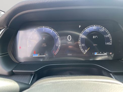 New 2025 Jeep Grand Cherokee L Laredo image 30