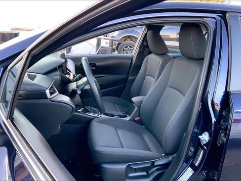 Used 2024 Toyota Corolla LE image 7