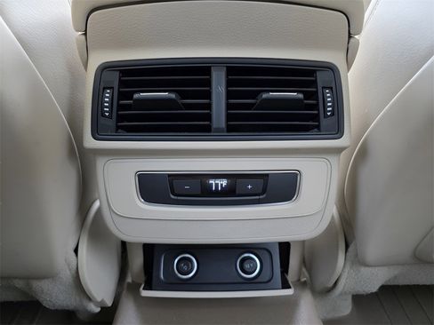 Used 2017 Audi Q7 3.0T Premium image 17