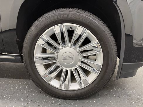 Used 2019 Cadillac Escalade Platinum AWD/4WD image 21