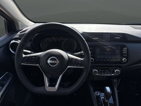 New 2025 Nissan Versa SR w/ Trunk Package image 4