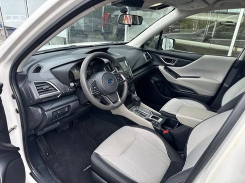 Used 2023 Subaru Forester AWD/4WD image 11