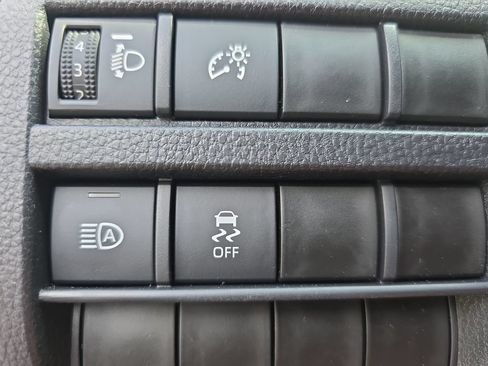 Used 2026 Toyota Tacoma TRD Off-Road AWD/4WD image 29