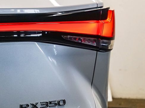 Used 2024 Lexus RX 350 FWD w/ Technology Package image 11