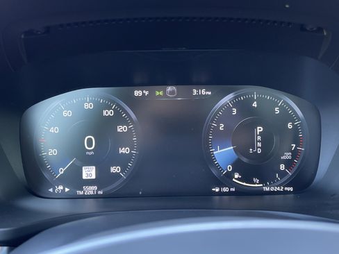 Used 2022 Volvo V60 T5 Cross Country w/ Advanced Package image 25