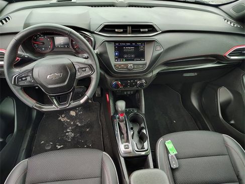 Used 2023 Chevrolet TrailBlazer RS image 12