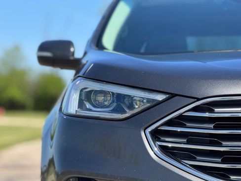 Used 2019 Ford Edge Titanium w/ Equipment Group 301A AWD/4WD image 13