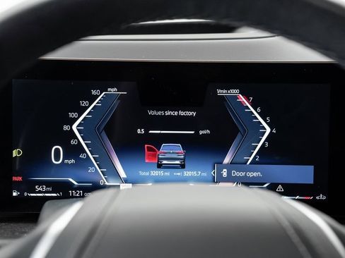 Used 2025 BMW X5 xDrive40i w/ Climate Comfort Package image 14