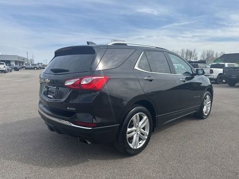 Used 2018 Chevrolet Equinox Premier FWD image 5