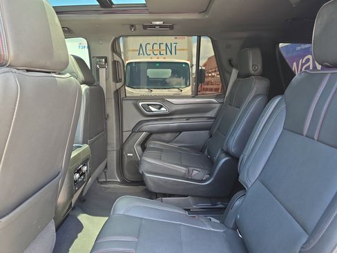 Used 2022 Chevrolet Tahoe RST w/ Luxury Package RWD image 14