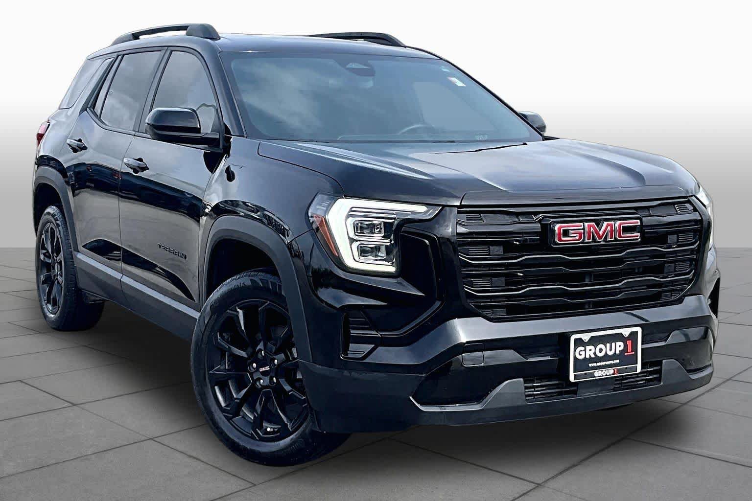 Used 2026 GMC Terrain Elevation w/ Black Edition FWD image 3