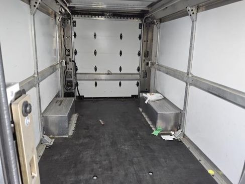 Used 2024 Chevrolet Brightdrop 600 w/ Commercial Equipment Package AWD/4WD image 2