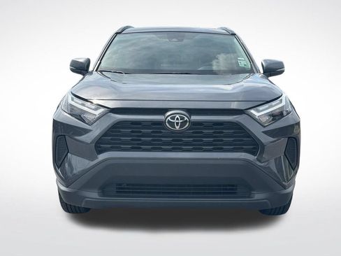 Used 2025 Toyota RAV4 XLE AWD/4WD image 9