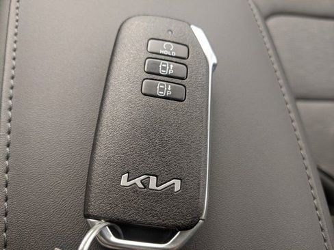 Used 2023 Kia Niro Wave image 33