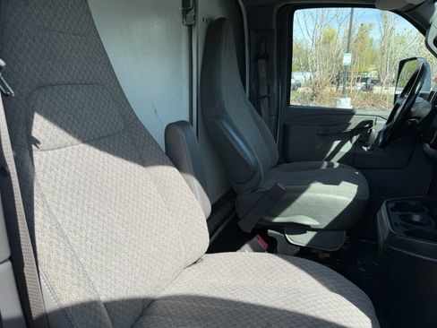 Used 2021 Chevrolet Express 3500 w/ Power Convenience Package image 15