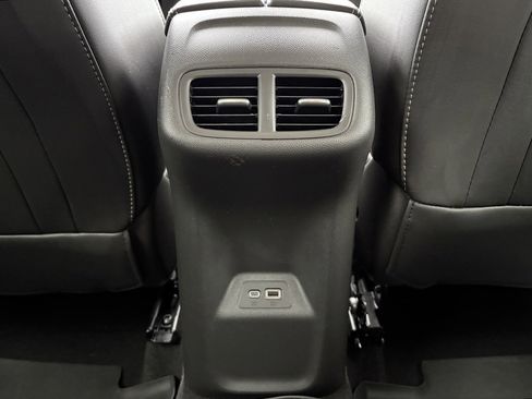 Used 2023 Buick Envision Essence image 17