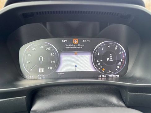 Used 2019 Volvo XC40 T5 Momentum AWD/4WD image 24