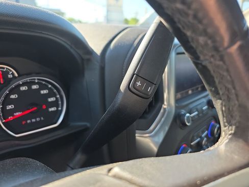 Used 2020 Chevrolet Silverado 1500 LT Trail Boss w/ Midnight Edition AWD/4WD image 36