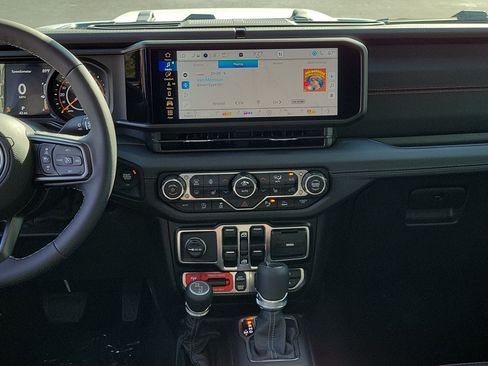 New 2026 Jeep Gladiator Rubicon AWD/4WD image 14