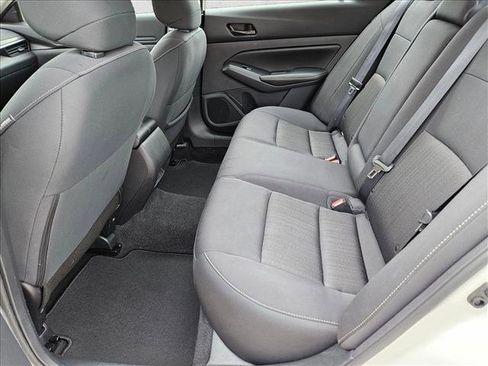Used 2025 Nissan Altima 2.5 SV FWD image 16