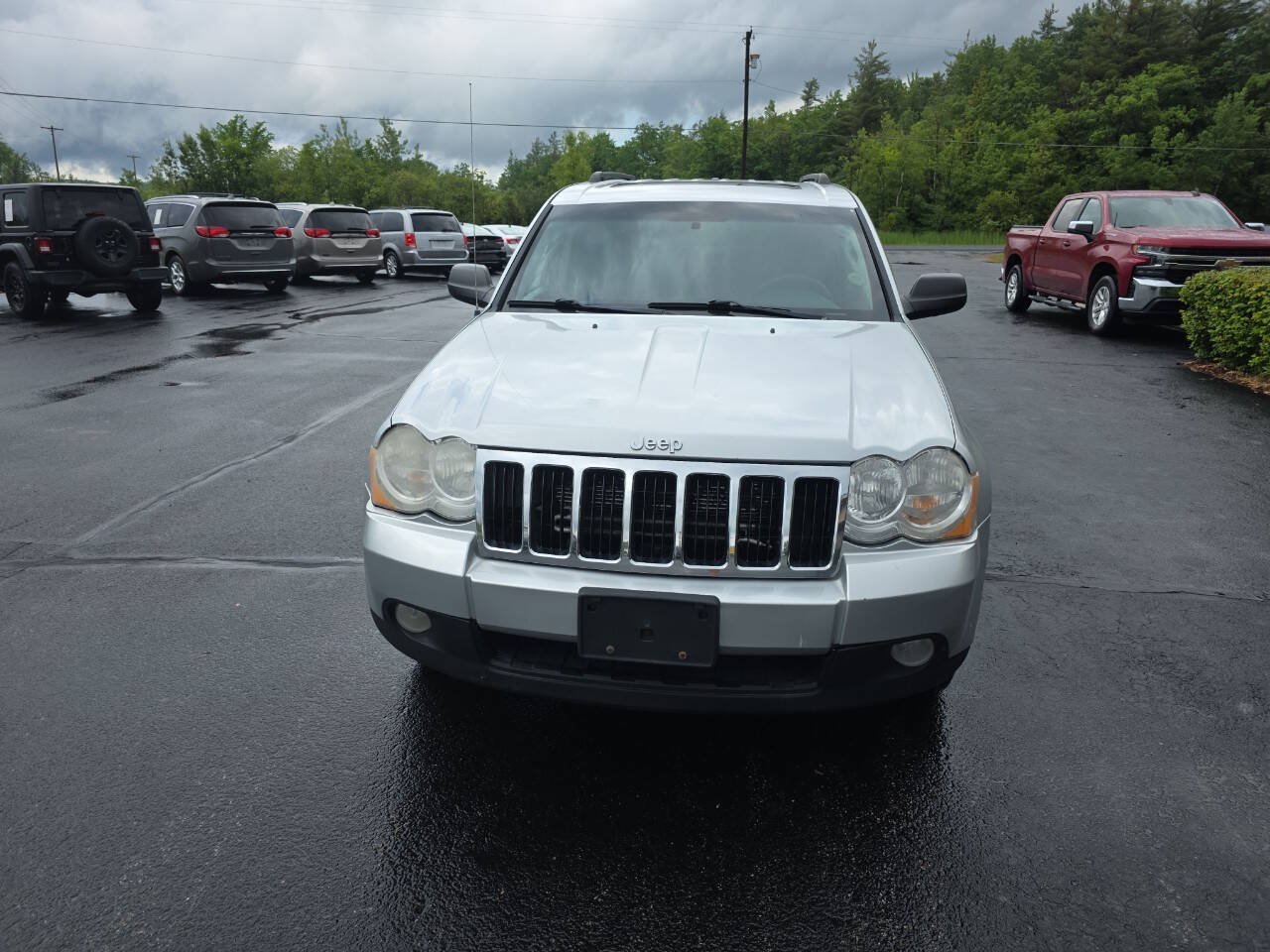Used 2008 Jeep Grand Cherokee Laredo w/ Sun/Sound Group AWD/4WD image 3