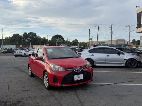 Used 2015 Toyota Yaris L FWD image 17