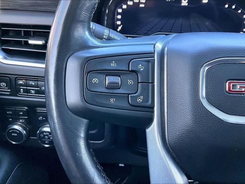Used 2022 GMC Yukon SLT w/ SLT Premium Package AWD/4WD image 22