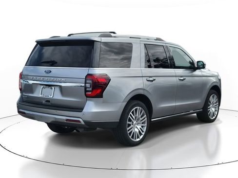 Certified 2024 Ford Expedition Limited image 4