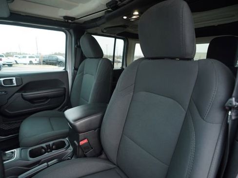 Used 2020 Jeep Wrangler Unlimited Sport S image 34