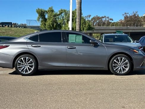 Used 2021 Lexus ES 250 250 w/ Premium Package image 4