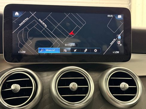 Used 2022 Mercedes-Benz GLC 300 image 36