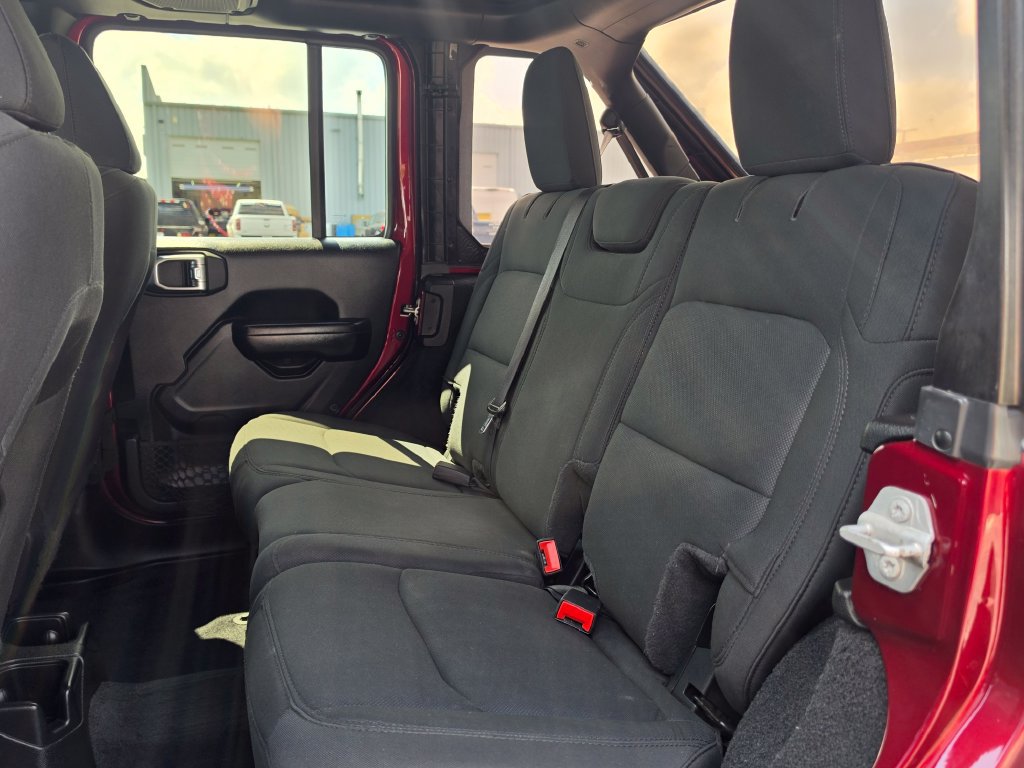 Used 2021 Jeep Wrangler Unlimited Sport AWD/4WD image 36