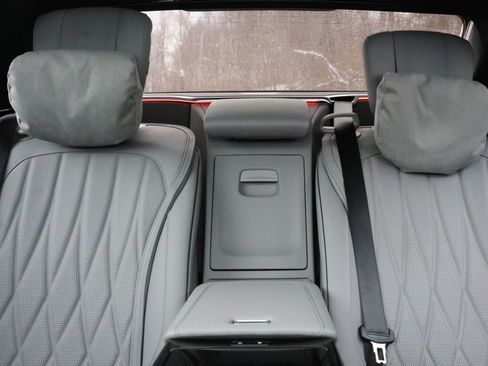 Used 2025 Mercedes-Benz S 63 AMG S image 33