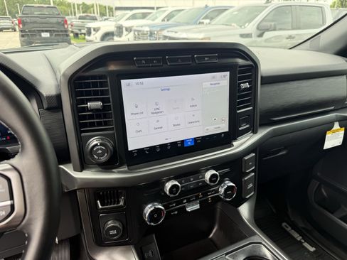 Used 2024 Ford F150 XLT w/ XLT Black Appearance Package RWD image 19