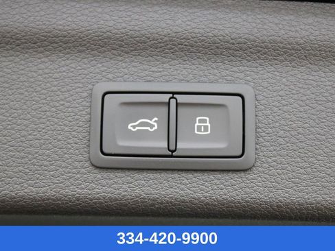 New 2025 Audi Q3 2.0T Premium image 31