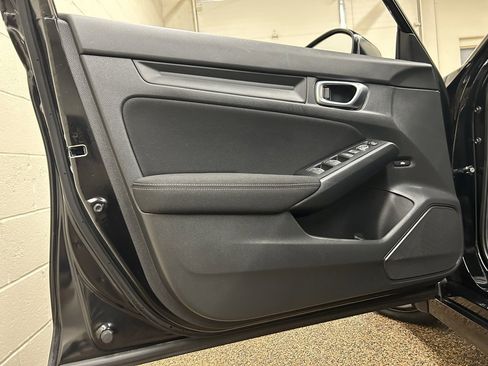 Used 2023 Honda Civic Sport image 13