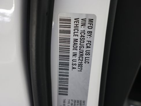 Used 2024 Dodge Durango SRT AWD/4WD image 90