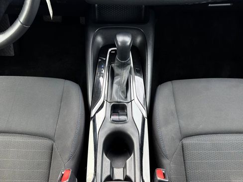 Used 2022 Toyota Corolla SE image 2