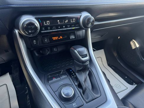 Used 2021 Toyota RAV4 XSE w/ XSE Grade Weather Package AWD/4WD image 19
