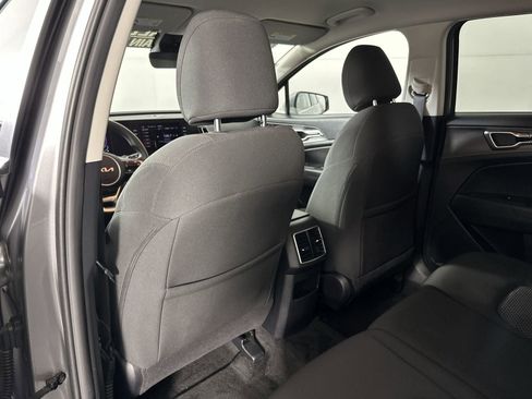 Used 2024 Kia Sportage LX image 24