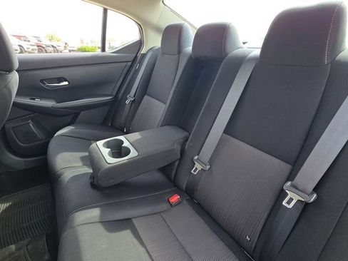 Used 2021 Nissan Sentra SV image 17