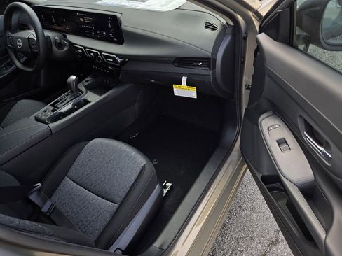 New 2026 Nissan Sentra SV image 7