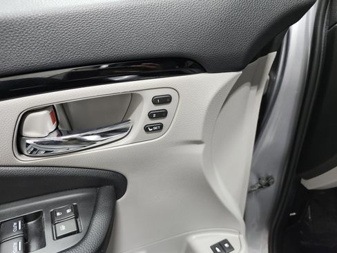 Used 2021 Honda Pilot Touring image 31